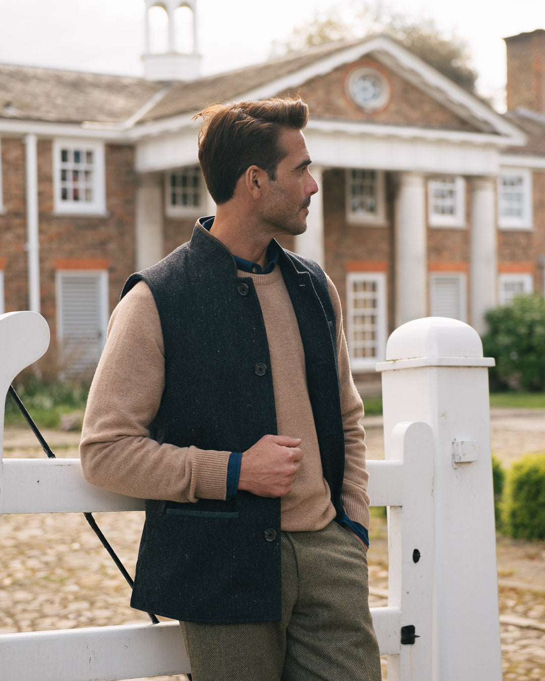 Darzi Shetland Wool Gilet - Dark Blue