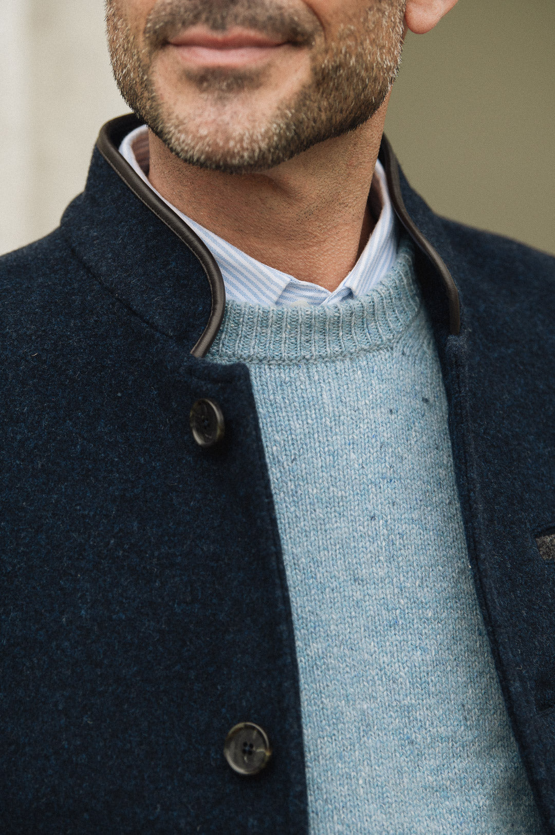 Darzi Midnight Blue merino wool waistcoat - collar and top pocket detail