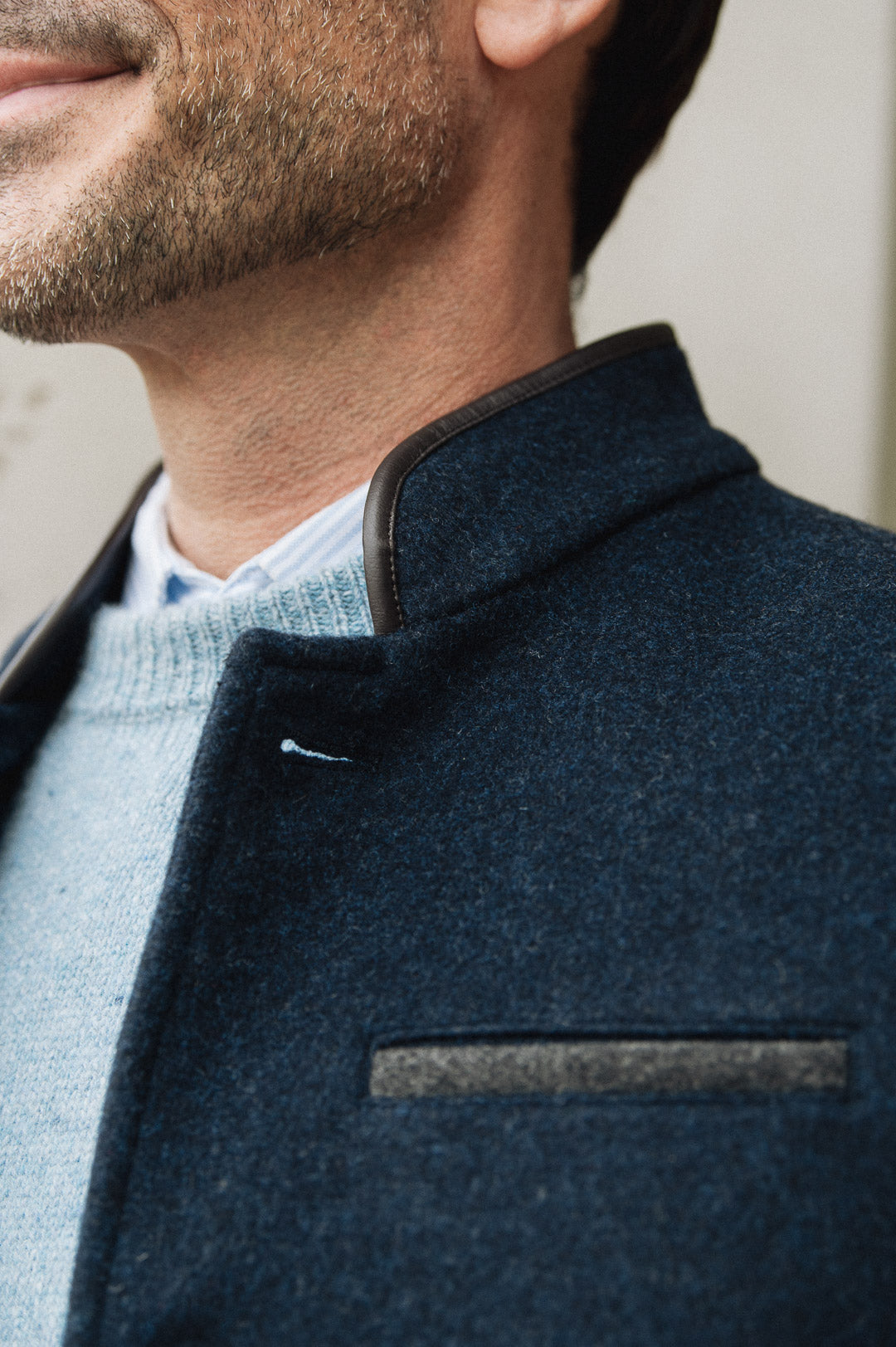 Darzi Midnight Blue merino wool waistcoat - collar and top pocket detail