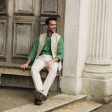 DARZI COMO LINEN WAISTCOAT - LIMESTONE - SEATED