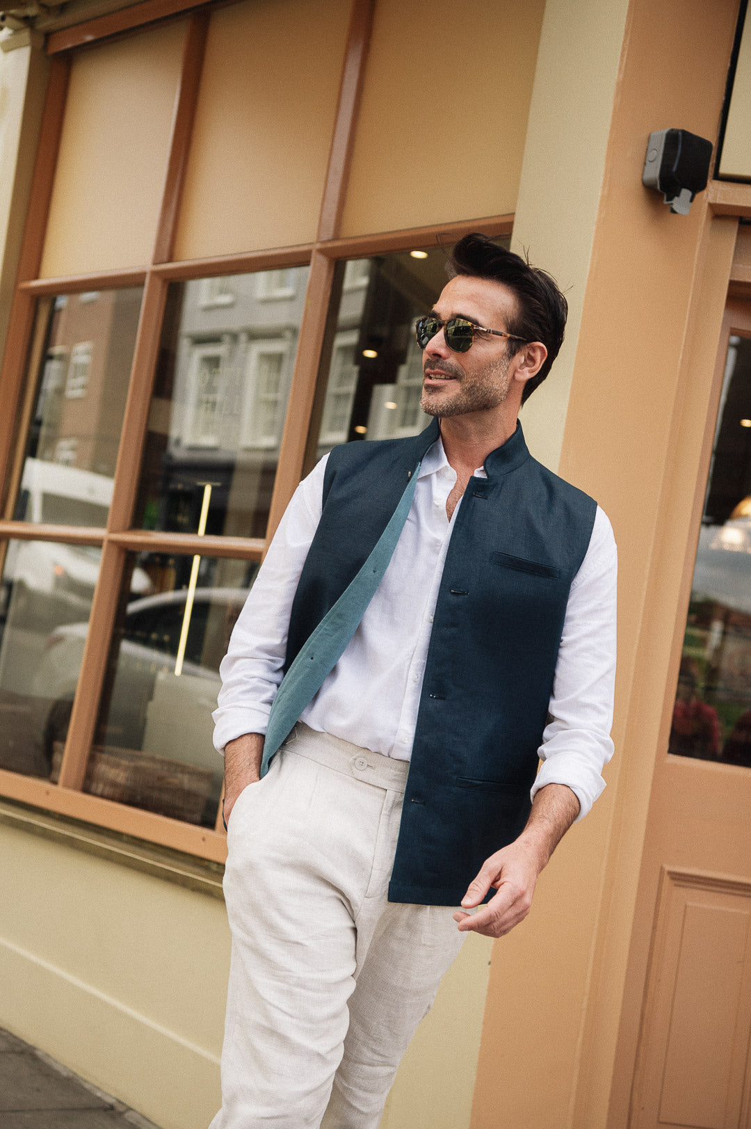DARZI COMO LINEN NEHRU WAISTCOAT - NAVY - FRONT 2