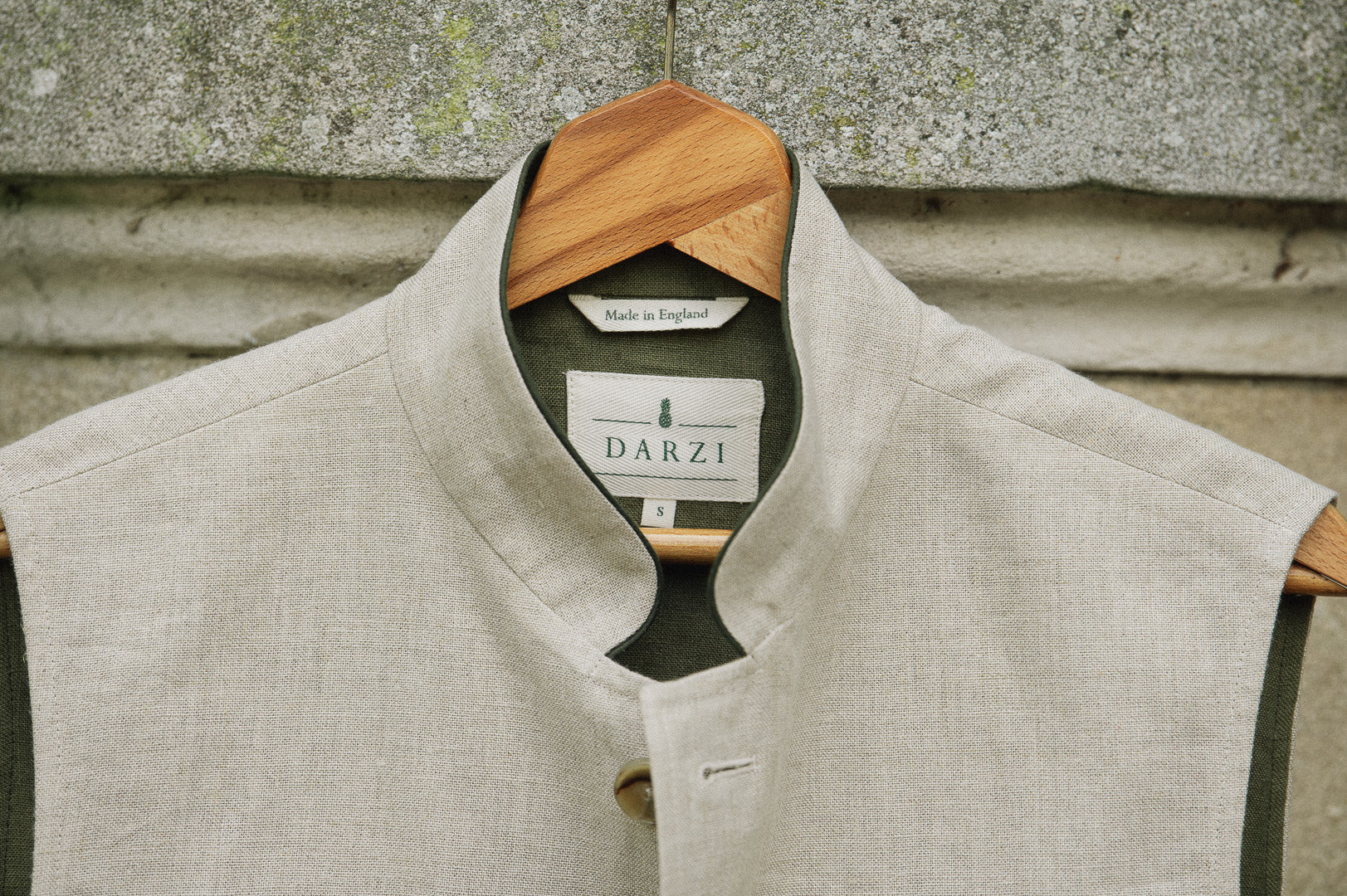 Pink Como linen waistcoat with navy contrast lining