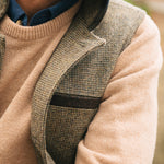 Darzi Shetland Gilet - Houndstooth - close-up