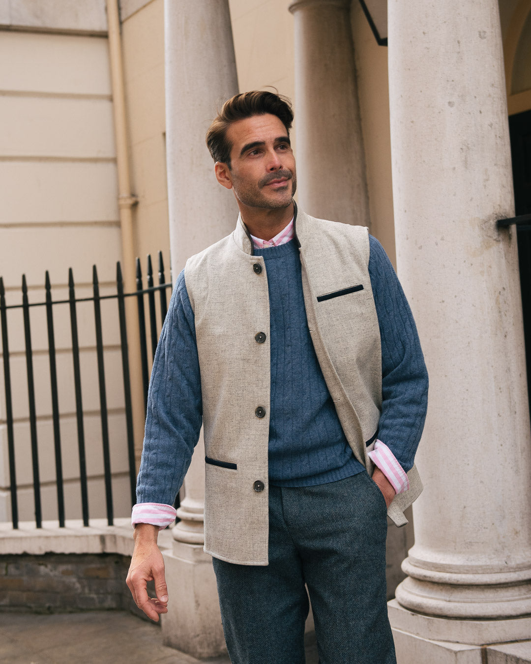 DARZI MERINO WOOL GILET - PEBBLE GREY