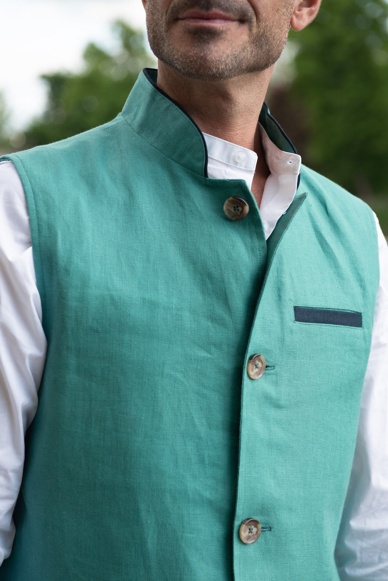 DARZI COMO LINEN GILET - JADE GREEN