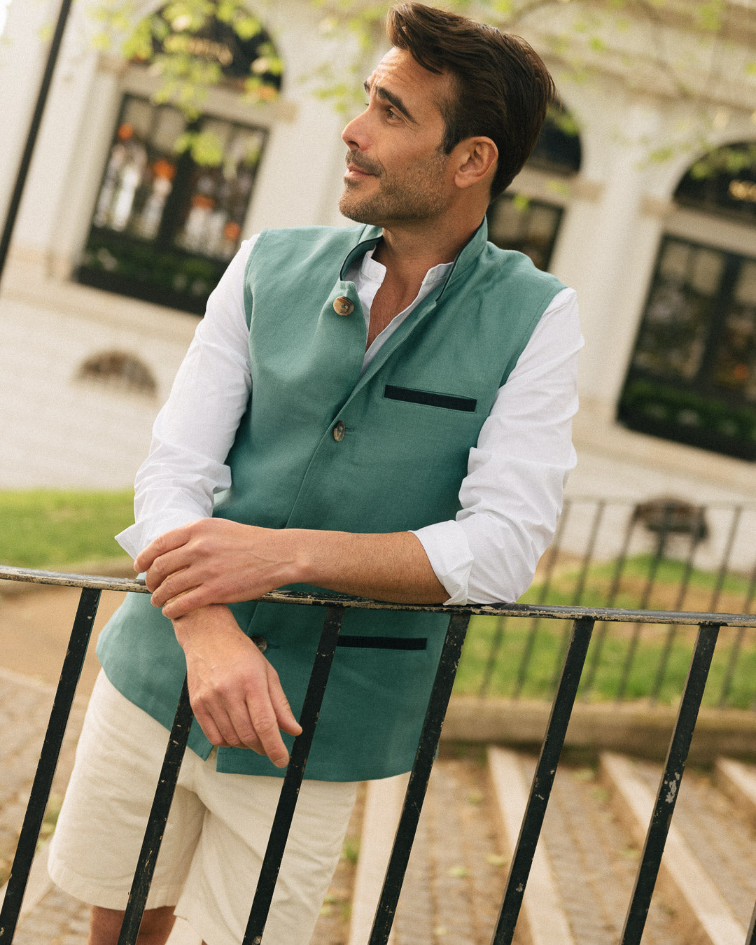 DARZI COMO LINEN GILET - JADE GREEN