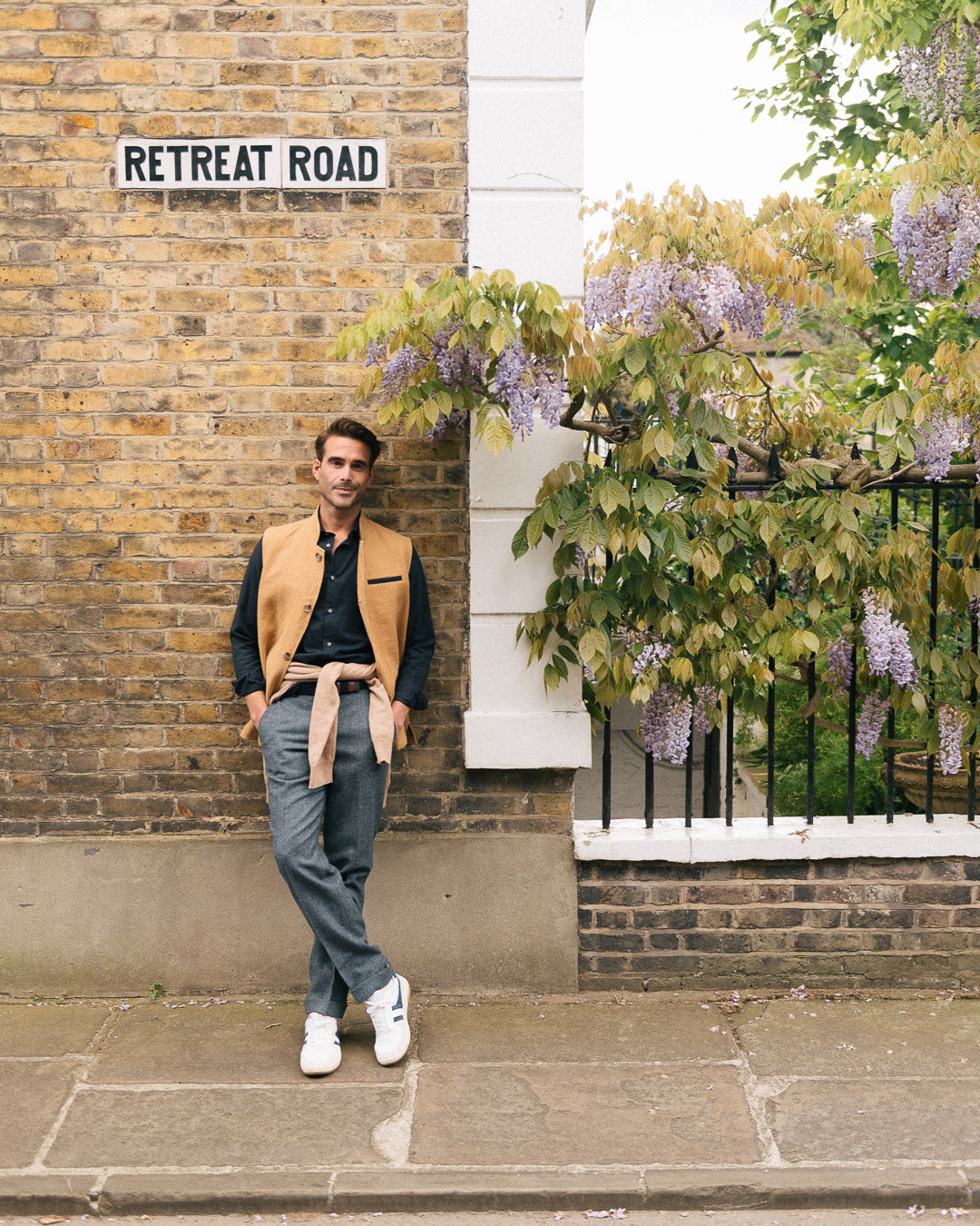 DARZI ALDERNEY LINEN GILET - OCHRE