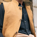 DARZI ALDERNEY LINEN GILET - OCHRE