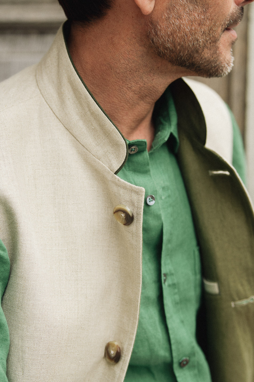 DARZI COMO LINEN WAISTCOAT - LIMESTONE - LINING DETAIL