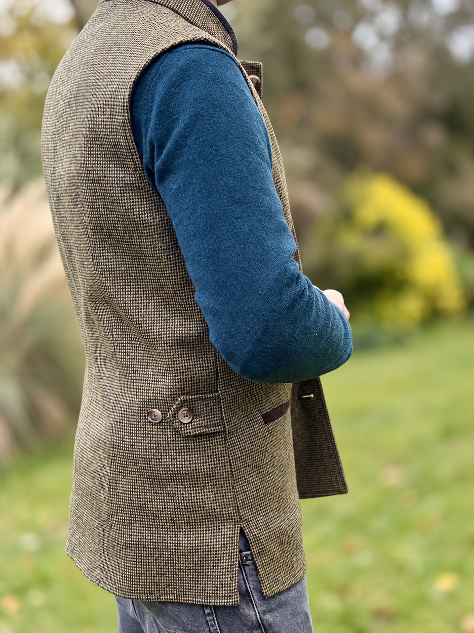 Helmsley Houndstooth showing waist adjuster tabs