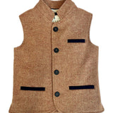 Little Darzi gilet in Coral Red - closed buttons